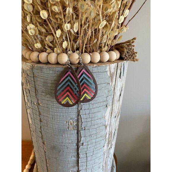 Wooden Boho Earrings Chevron Rainbow Pattern Lightweight Boho Casual Trendy - Picture 2 of 4